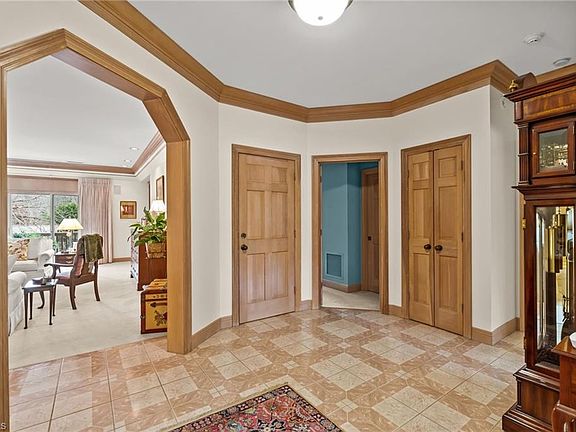 5th image of 1307 Gilbrook Ct