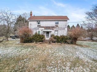 1869 Millbrook Rd, Grove City, PA 16127