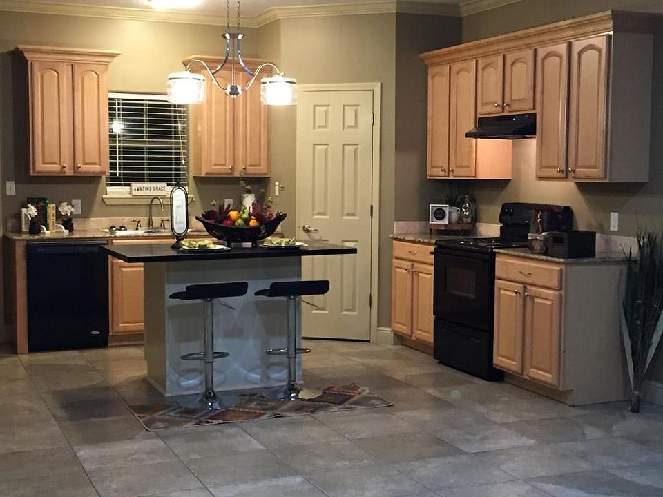 1st image of 1720 Mignonette Ln Unit D