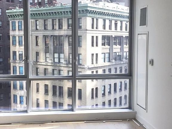 4th image of 160 Madison Ave APT 19E