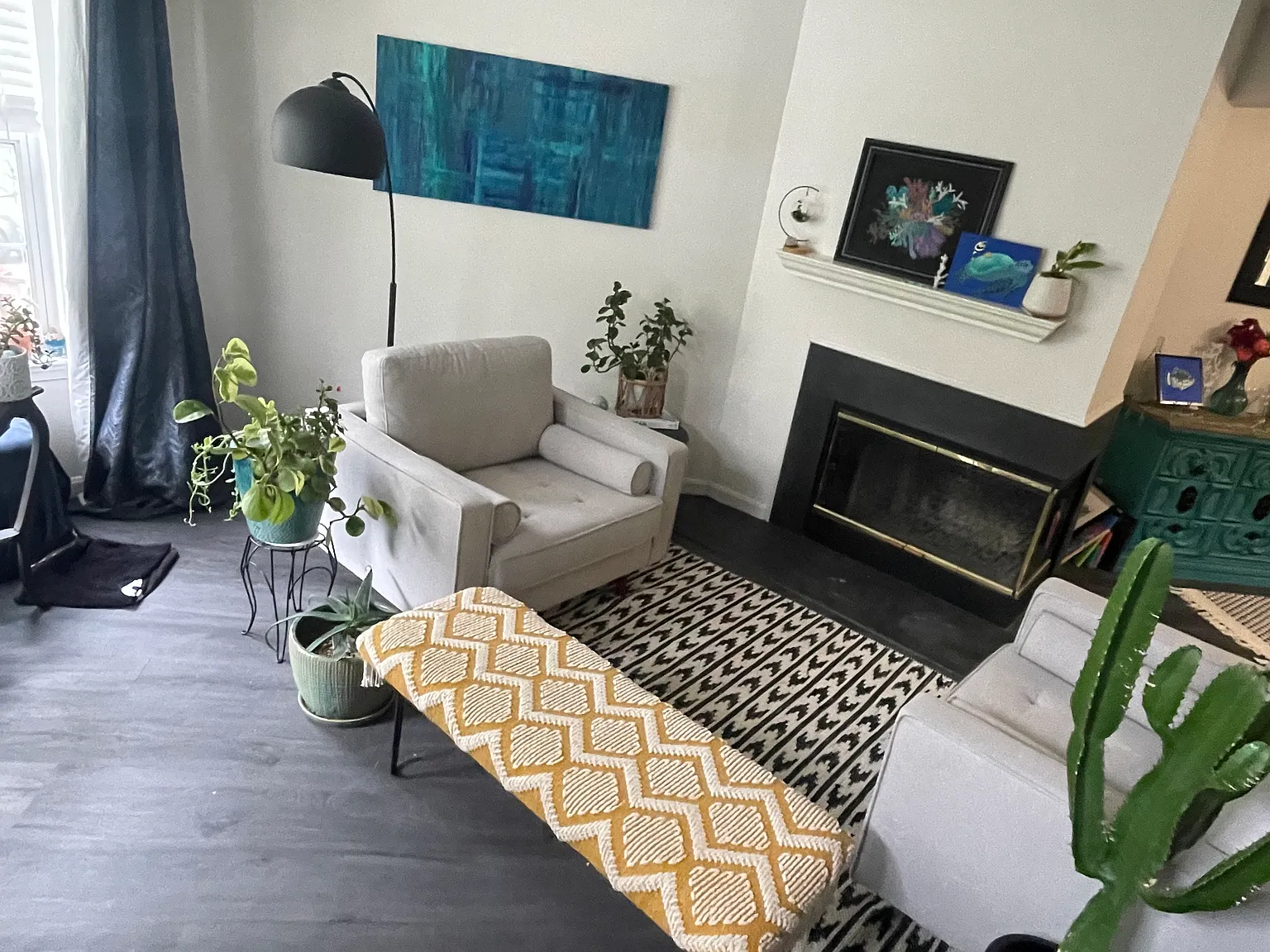 3 bed, 1.5 bath, 1612 sqft, $2,300 — Photo 2