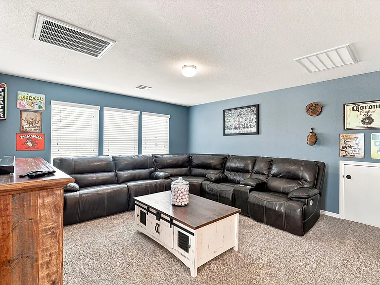 2613 Wayne Ave — Photo 20