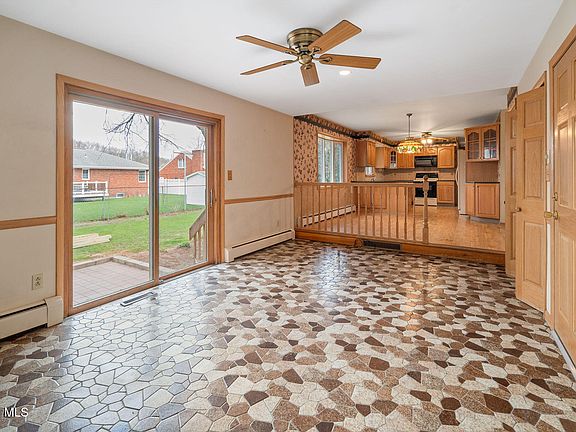 3rd image of 14 Ledgewood Drive