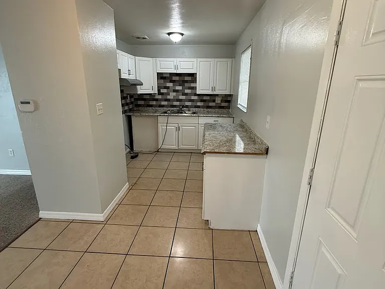 1032 Cadillac Dr — Photo 8