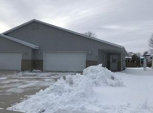 2126 S 21st St, Manitowoc, WI 54220