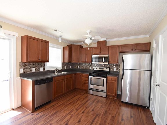 4th image of 108D Chandler Dr