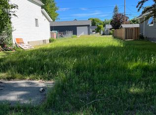 1026 Scott St, Fort Frances, ON P9A 1J5