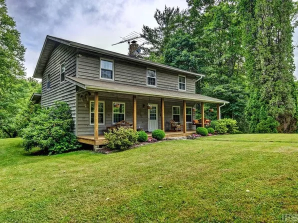 77 Earthtone Ln, Cullowhee, NC 28723
