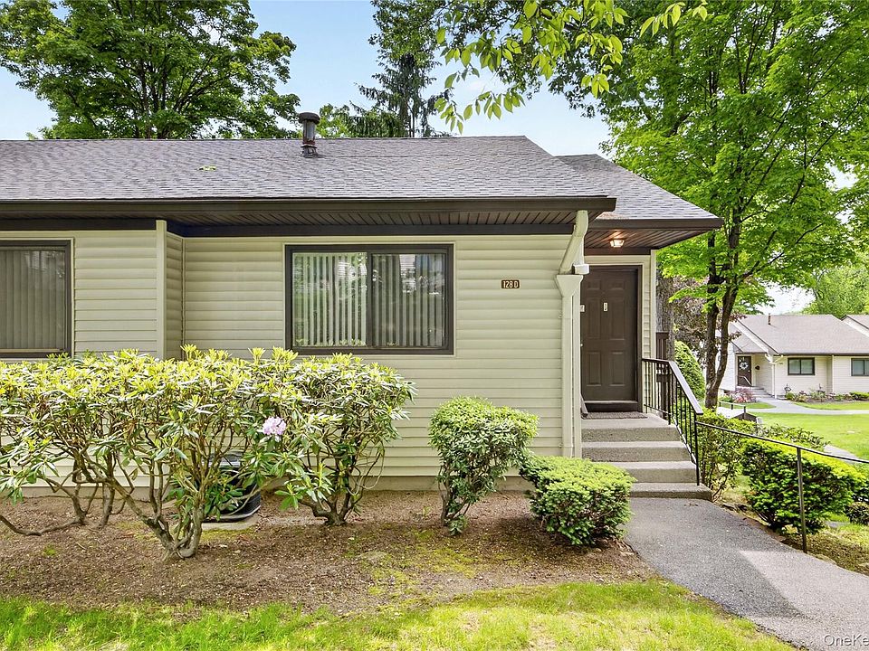 1st image of 128D Columbia Court #D