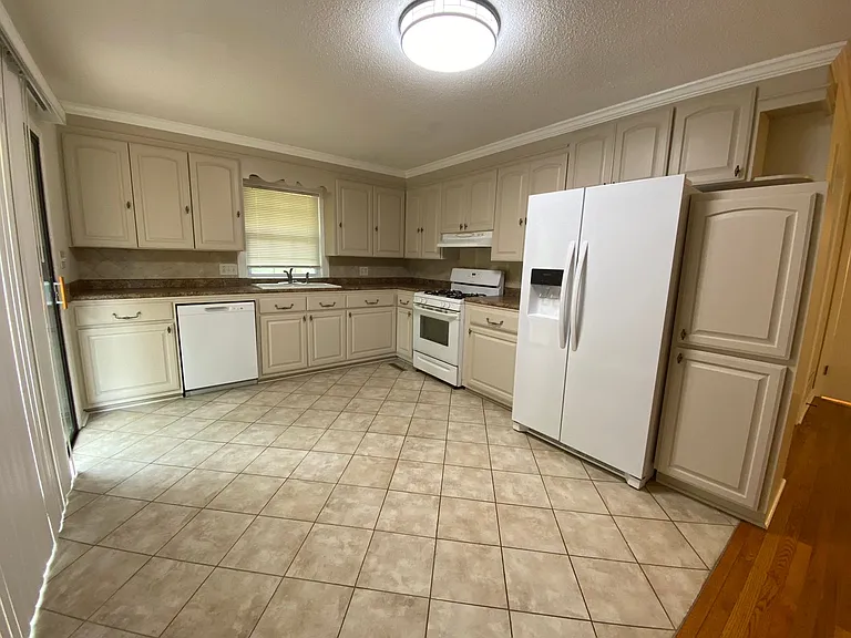 122 Keown Rd SE — Photo 12