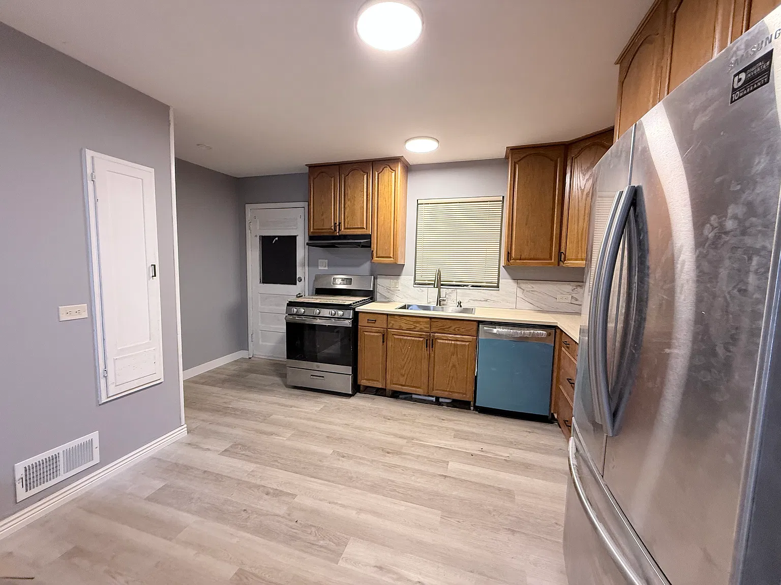 3 bed, 1138 sqft, $2,000 — Photo 4
