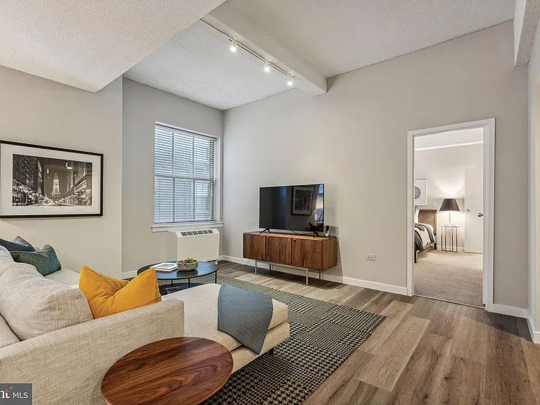 875 Sansom St #1618 — Photo 3
