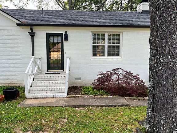 5th image of 3746 N Woodland Dr