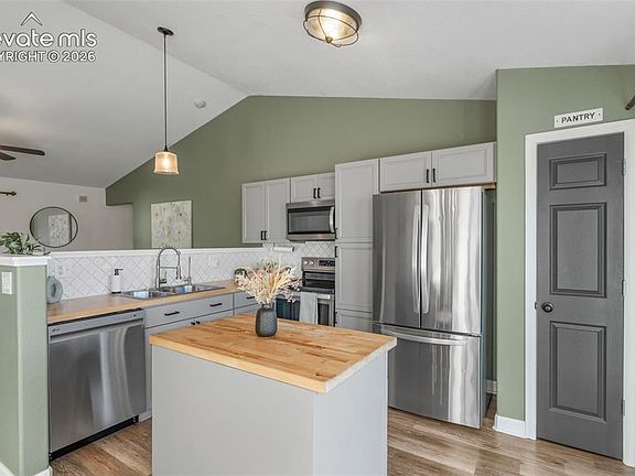 3rd image of 7286 Village Meadows Dr