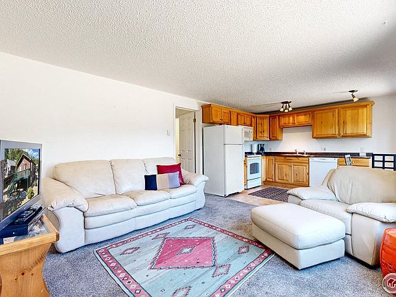 2nd image of 540 Birch Ave #2