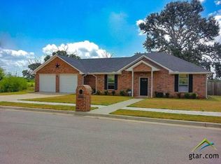 701 Jaxon Dr, Whitehouse, TX 75791