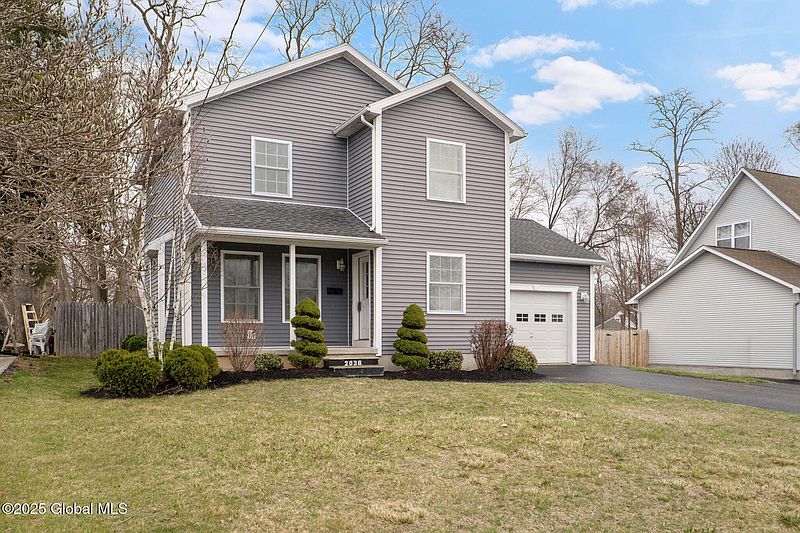 3rd image of 2038 Fiero Avenue