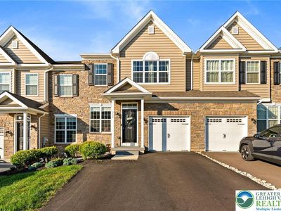 312 Redclover Ln, Allentown, PA, 18104