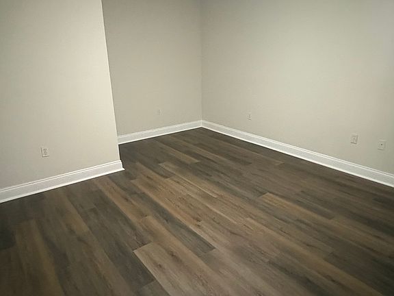 5th image of 189 Dartmouth St APT 3