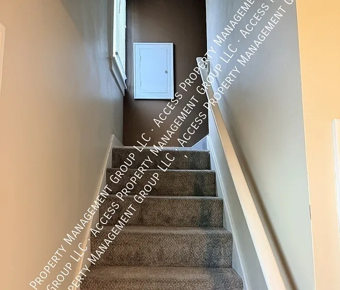 1070 Kalamazoo Ave SE — Photo 15