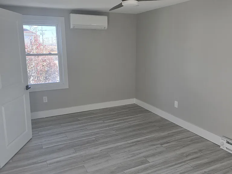 601 N Surrey Ave — Photo 8