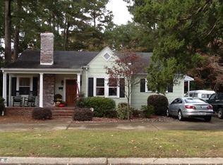 305 N Churchill Dr, Fayetteville, NC 28303