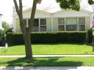 549 S 4th Ave #B, Des Plaines, IL 60016