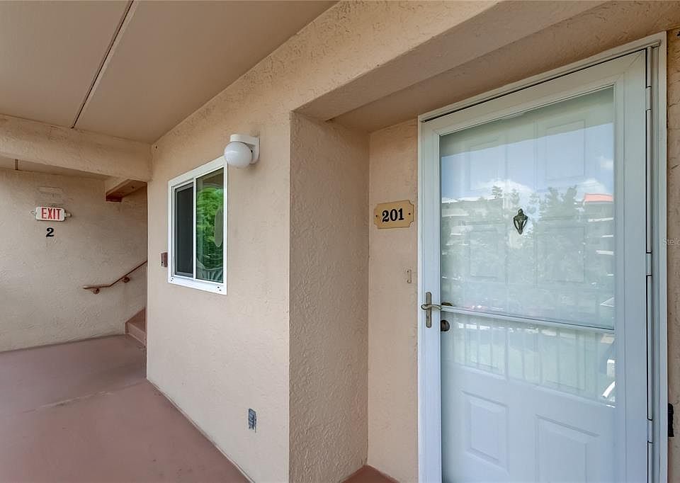 9461 Harbor Greens Way APT 201, Seminole, FL 33776 Zillow