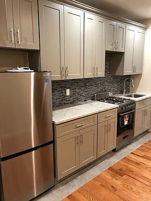 Rented by Alexiou Realty | media 7