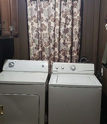 4th image of 122 Barbour St