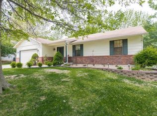 26 Haverford Dr, Saint Peters, MO