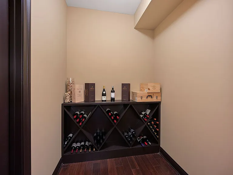 7715 Cathedral Hill Dr — Photo 57