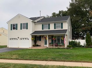 4 Partridge Ln, Howell, NJ 07731