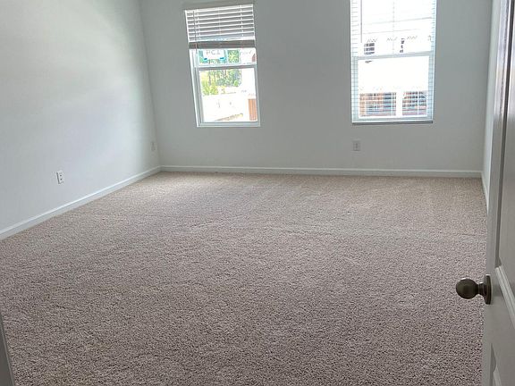 5th image of 5910 Osgood Pl
