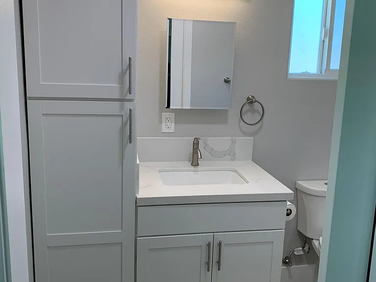 1355 Woodview Ct — Photo 5