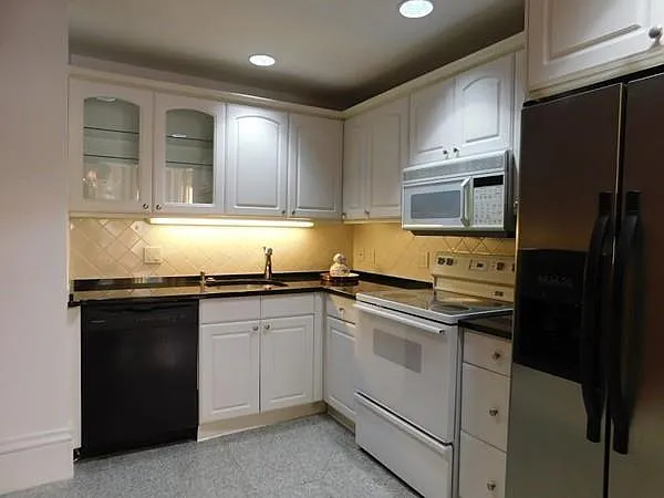 1 bed, 1.0 bath, 640 sqft, $3,750 — Photo 4