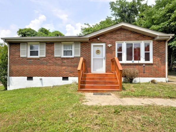 15 Dortch St, Clarksville, TN 37040
