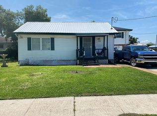 6422 Kuebel Dr, New Orleans, LA 70126