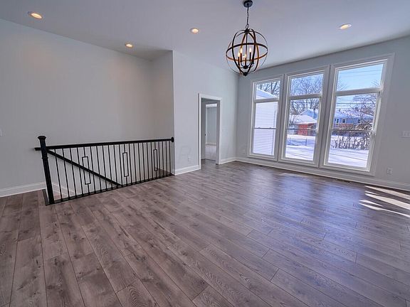 4th image of 5119 Bigelow Dr