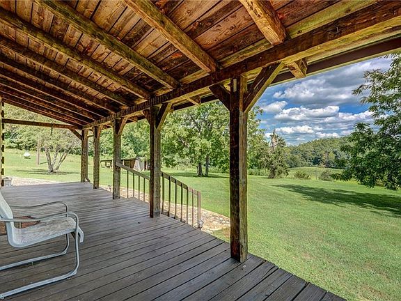 4th image of 1159 Hawkins Rd