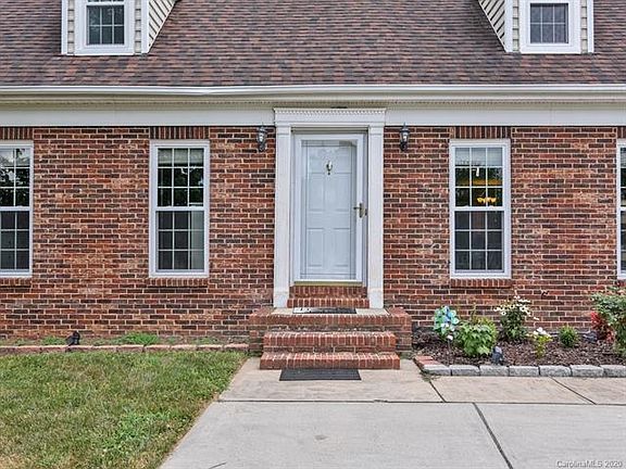 4th image of 1525 English Knoll Dr #53
