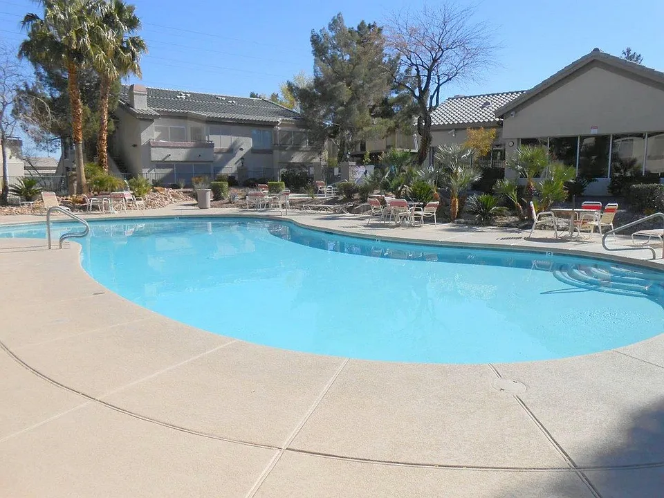 5710 E Tropicana Ave #1217