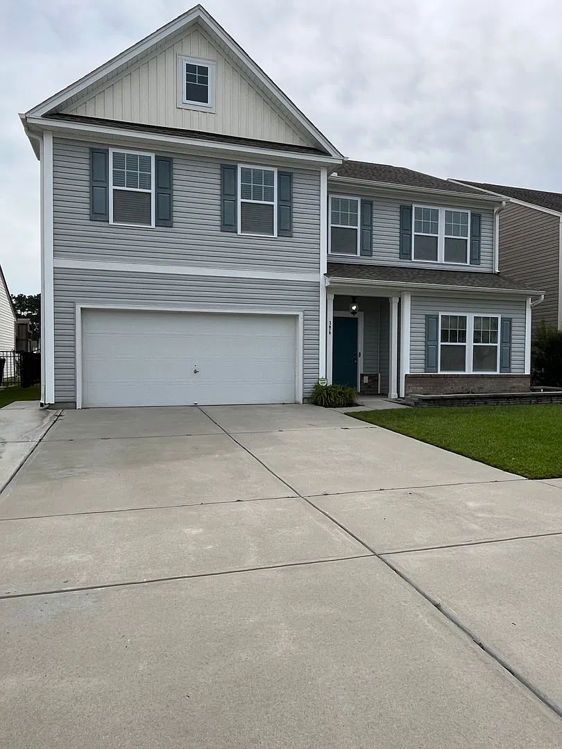 Nexton 5BR/2.5BTH! Spacious and Sweeping First Floor — Photo 2