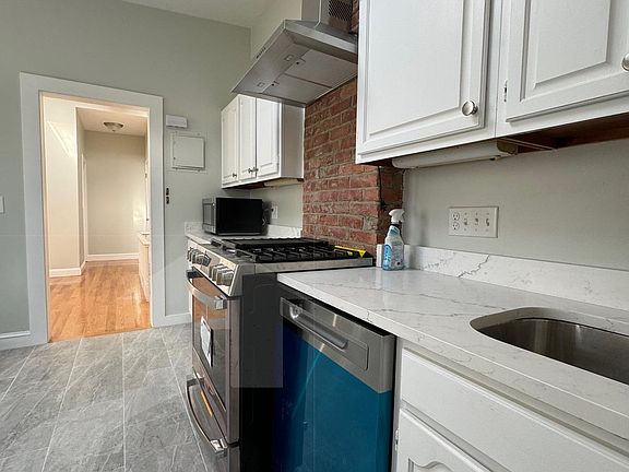 2nd image of 60 Sacramento St #2-2-2A