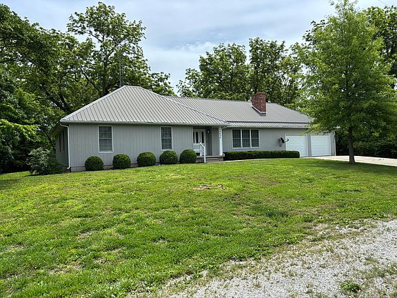 2nd image of 24476 Redbud Ave