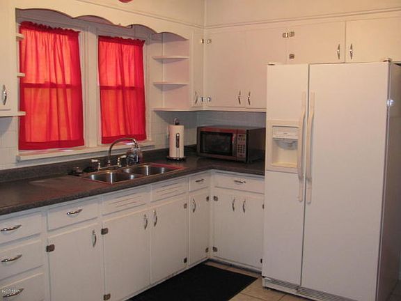 5th image of 1220 W Chautauqua St