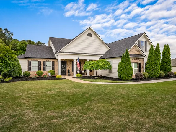 1001 Hillcrest Ct, Anderson, SC 29621