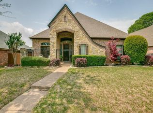 8537 Brandonwood Dr, North Richland Hills, TX 76182
