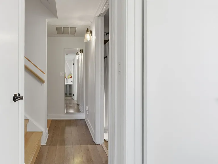 87 Lillian St #8 — Photo 18