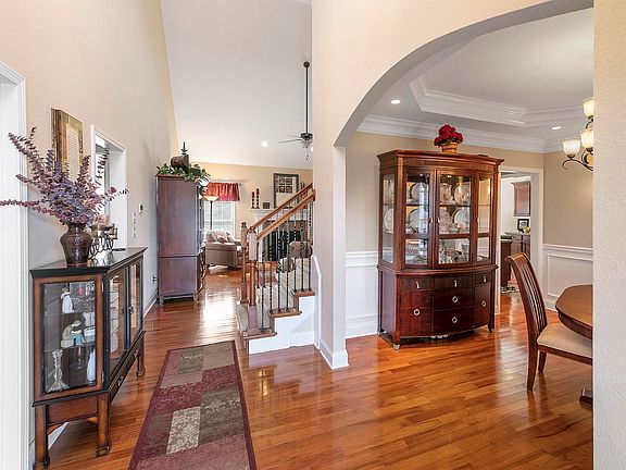 4th image of 7802 Chillingsworth Ln